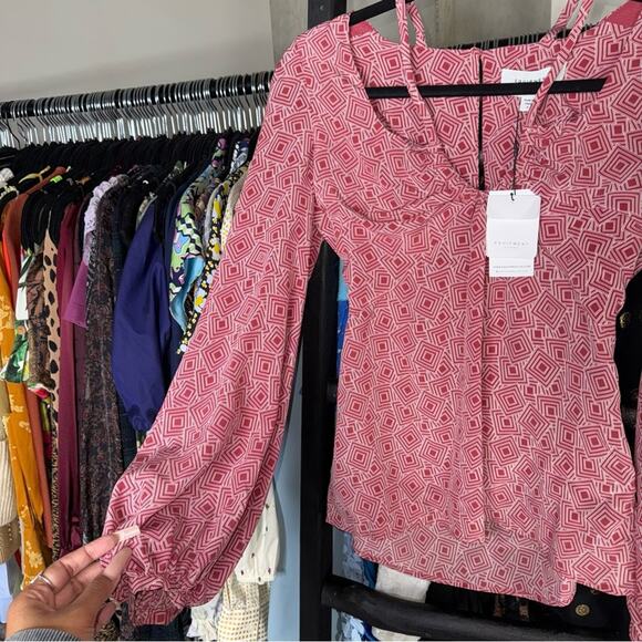 Equipment Arden Puff Sleeve Silk Top in Red Geometric Print - Picture 7 of 13